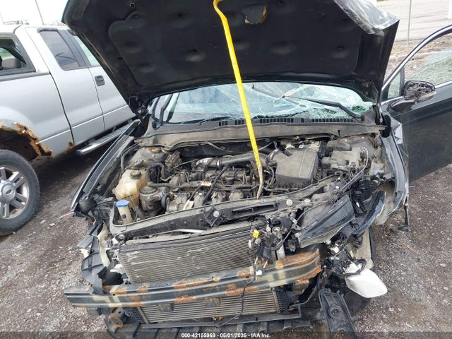 3FA6P0T9XFR259142 Ford FUSION SE