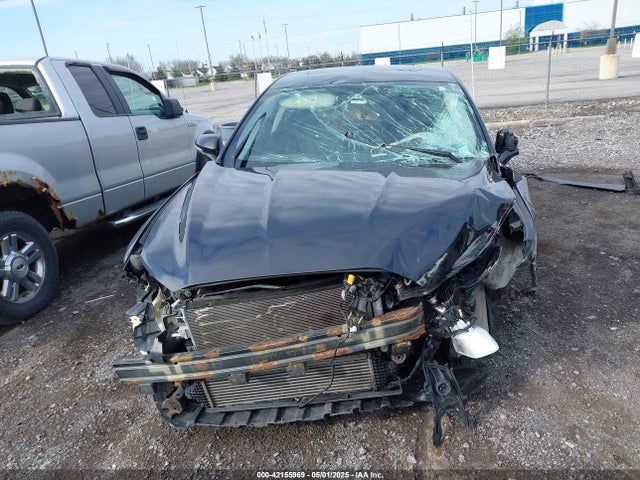 3FA6P0T9XFR259142 Ford FUSION SE