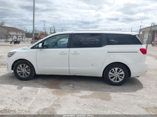 KNDMB5C19G6175576 KIA SEDONA LX