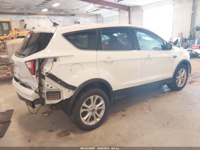 1FMCU9GDXKUA97147 Ford ESCAPE SE