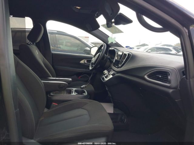 2021 CHRYSLER PACIFICA 2C4RC1FGXMR567840 Photo 4