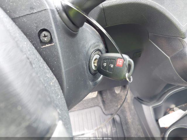 JTDKDTB35E1061058 Toyota Prius C Two