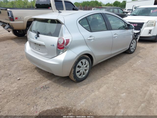 JTDKDTB35E1061058 Toyota Prius C Two