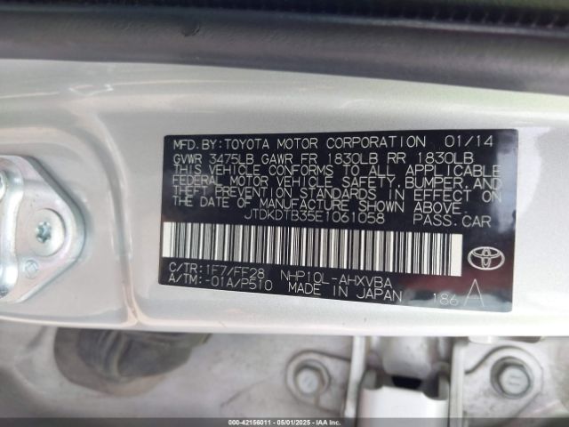 JTDKDTB35E1061058 Toyota Prius C Two