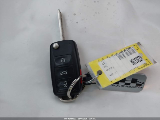 1VWAT7A38HC064419 Volkswagen Passat 1.8t S