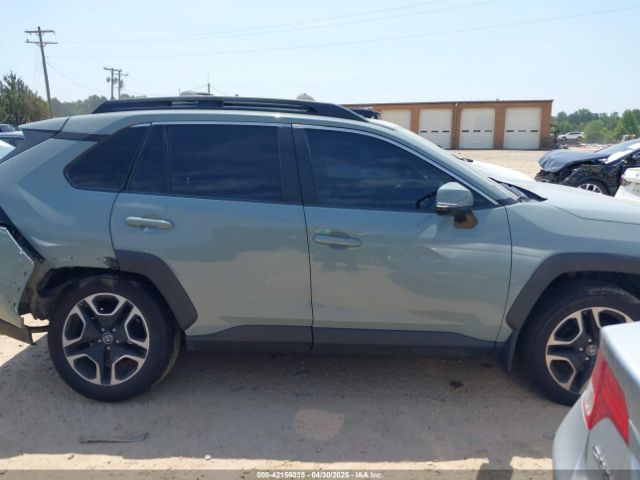 2T3J1RFV7KC044232 Toyota Rav4 Adventure