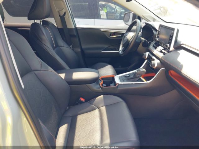 2T3J1RFV7KC044232 Toyota Rav4 Adventure