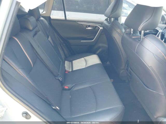 2T3J1RFV7KC044232 Toyota Rav4 Adventure