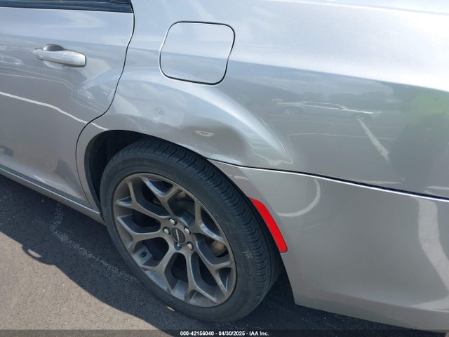 2C3CCABG1FH749693 Chrysler 300 300s