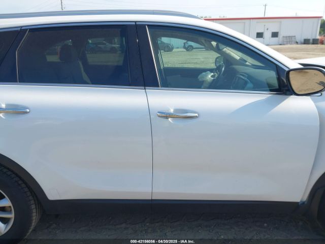 5XYPG4A52JG396603 KIA Sorento 3.3l Lx