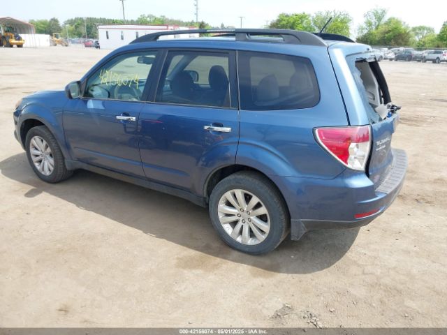 2013 SUBARU FORESTER JF2SHADC2DH442539 Photo 2