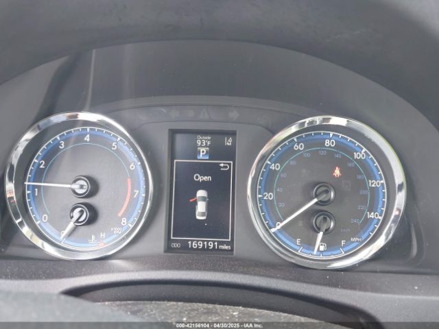 2T1BURHEXHC805247 Toyota COROLLA SE