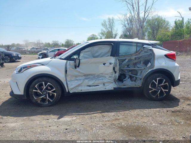 NMTKHMBX2JR026180 Toyota C-HR XLE
