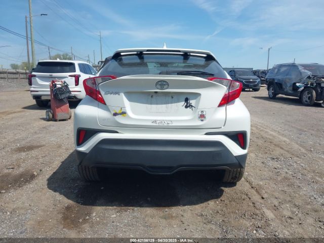 NMTKHMBX2JR026180 Toyota C-HR XLE