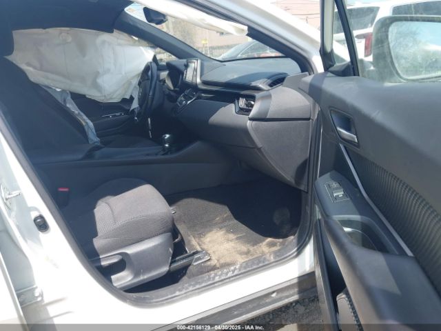 NMTKHMBX2JR026180 Toyota C-HR XLE