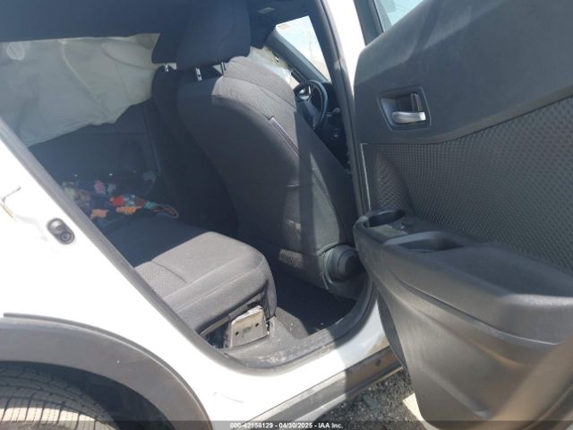 NMTKHMBX2JR026180 Toyota C-HR XLE