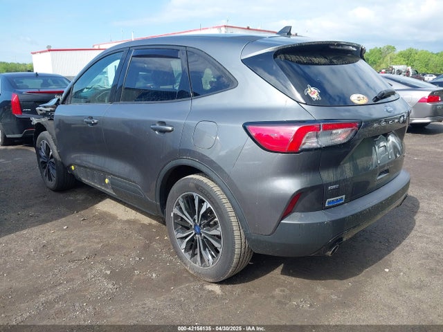 1FMCU9G66NUB20350 Ford ESCAPE SE