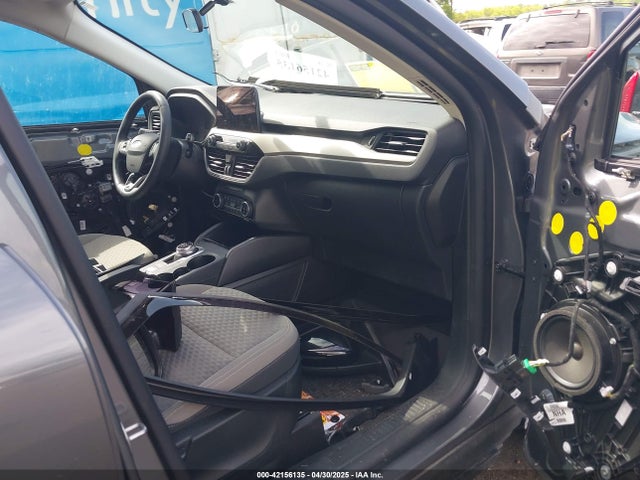 1FMCU9G66NUB20350 Ford ESCAPE SE