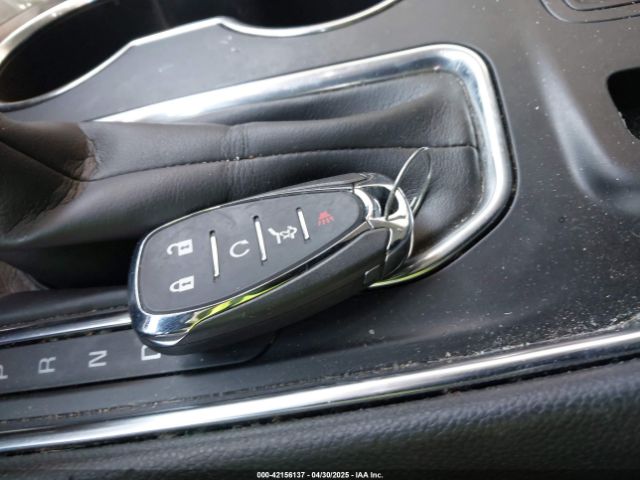 1GNERGKW8MJ208513 Chevrolet Traverse Fwd Lt Cloth