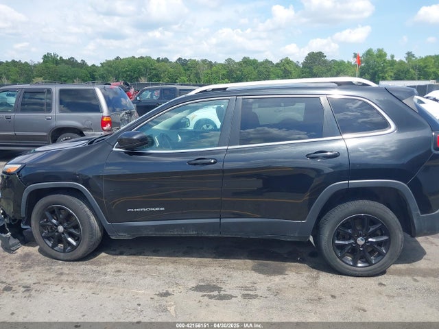 1C4PJLCSXGW135956 Jeep Cherokee Latitude