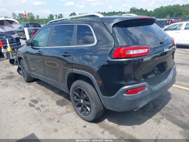 1C4PJLCSXGW135956 Jeep Cherokee Latitude
