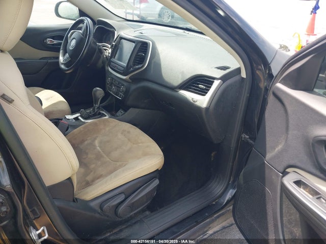 1C4PJLCSXGW135956 Jeep Cherokee Latitude