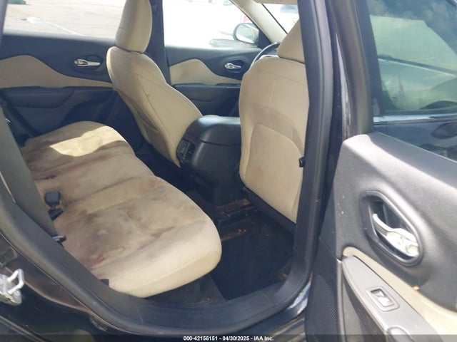 1C4PJLCSXGW135956 Jeep Cherokee Latitude