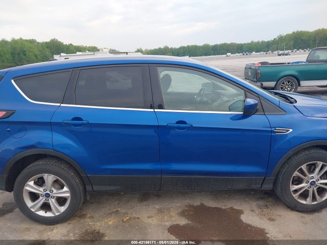 1FMCU9GD9HUD02756 Ford ESCAPE SE