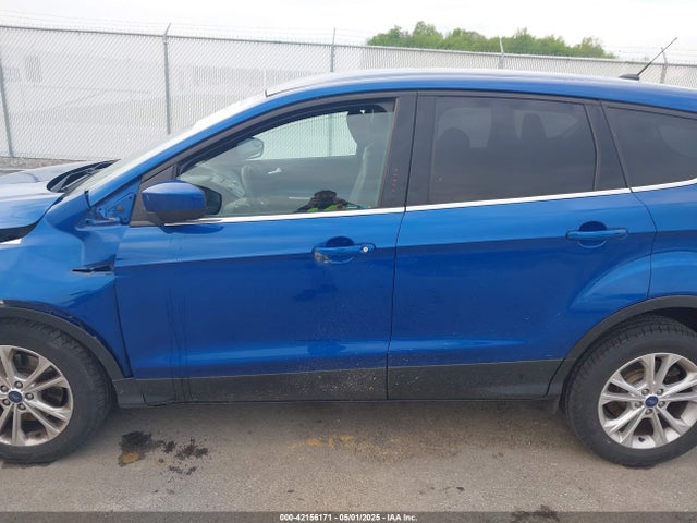 1FMCU9GD9HUD02756 Ford ESCAPE SE