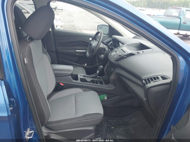 1FMCU9GD9HUD02756 Ford ESCAPE SE