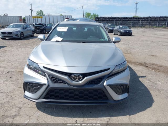 4T1G11BK4MU033349 Toyota Camry Se Awd