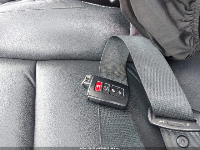 Toyota Rav4 Limited 2017 2T3DFREV9HW552273 Image 11