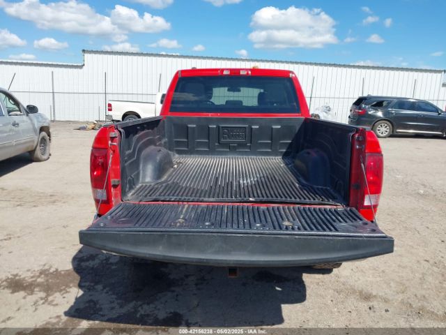 1C6RR6TT6KS561727 RAM 1500 Classic Slt  4x2 6'4 Box
