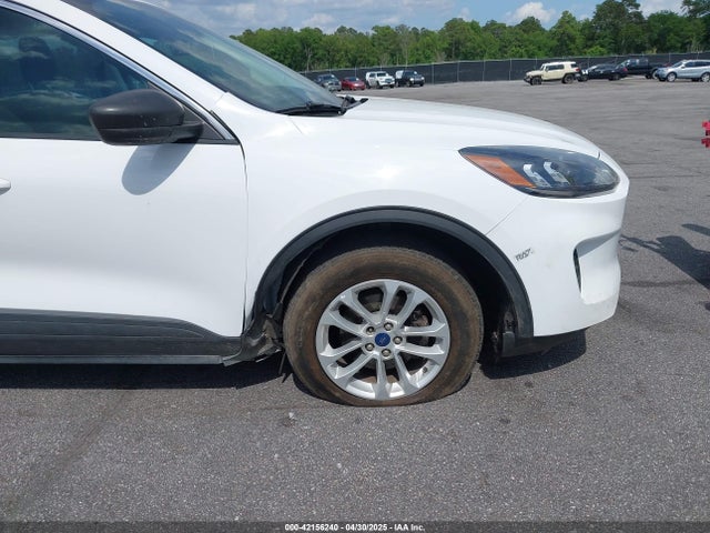 1FMCU0G67NUA84373 Ford ESCAPE SE