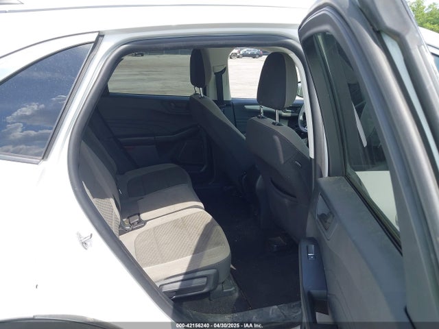 1FMCU0G67NUA84373 Ford ESCAPE SE