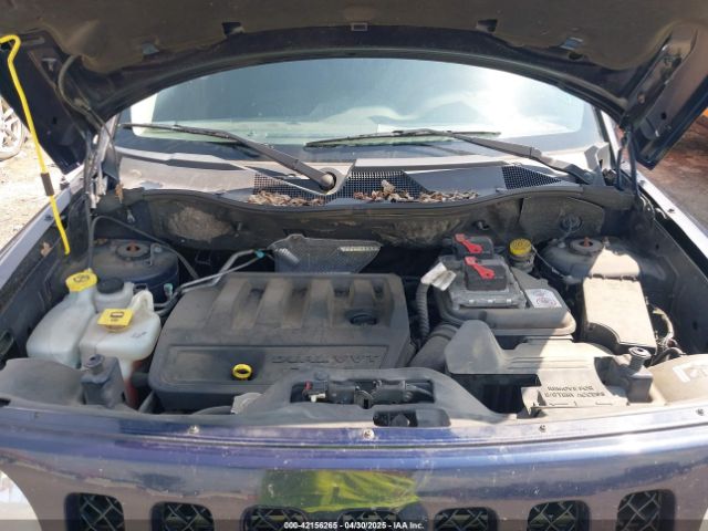1C4NJPFB9GD812128 Jeep Patriot Latitude