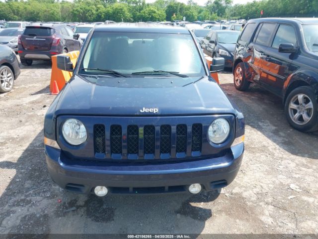 1C4NJPFB9GD812128 Jeep Patriot Latitude