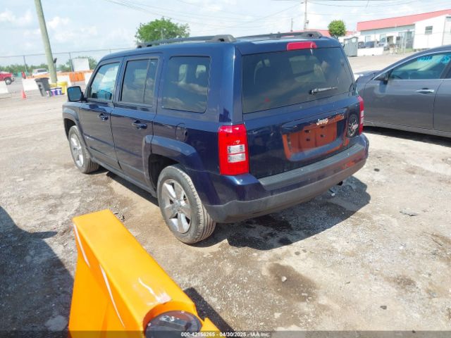 1C4NJPFB9GD812128 Jeep Patriot Latitude