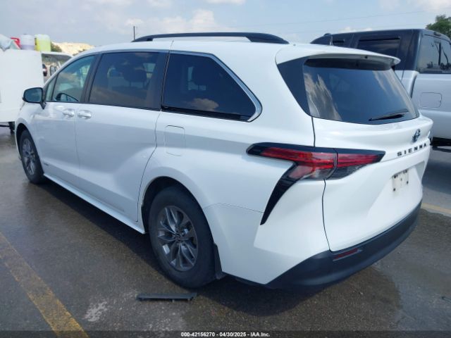 5TDBRKEC8MS035577 Toyota SIENNA LE