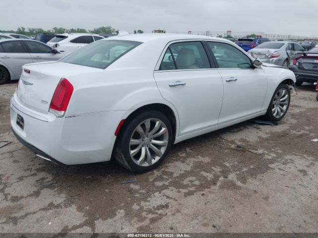 2019 CHRYSLER 300 2C3CCAEG1KH536281 Photo 3
