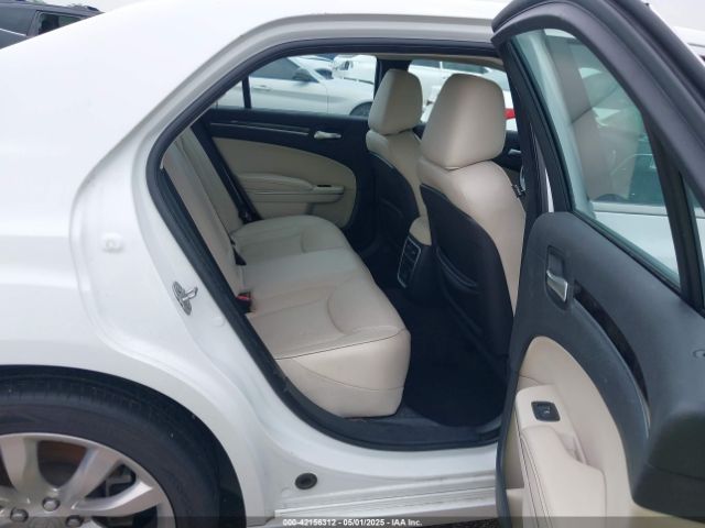 2019 CHRYSLER 300 2C3CCAEG1KH536281 Photo 7