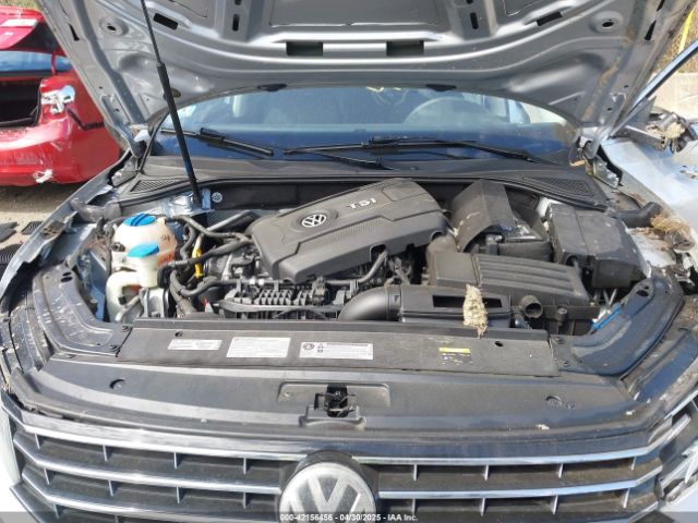 1VWAT7A31HC075505 Volkswagen Passat 1.8t S