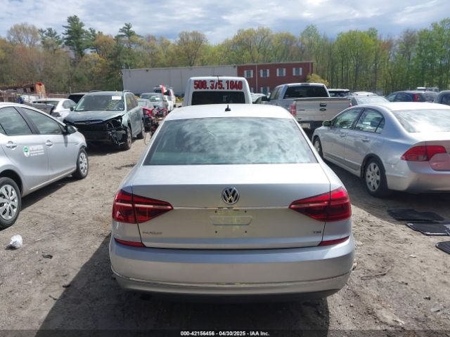 1VWAT7A31HC075505 Volkswagen Passat 1.8t S