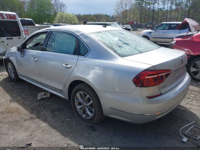 1VWAT7A31HC075505 Volkswagen Passat 1.8t S
