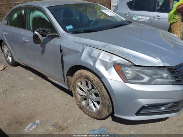1VWAT7A31HC075505 Volkswagen Passat 1.8t S