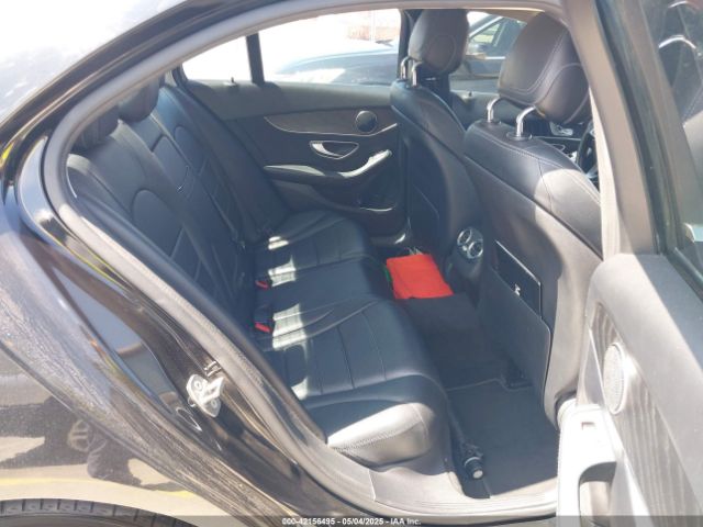 55SWF4JB3HU186757 Mercedes-Benz C 300 Luxury/sport