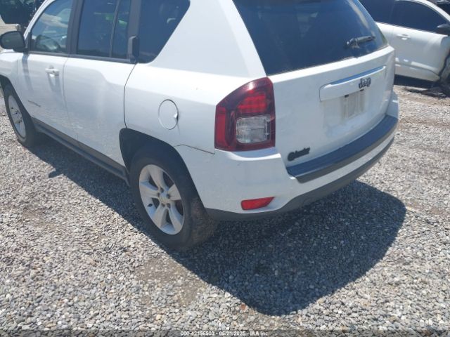 1C4NJCBA6GD560179 Jeep Compass Sport