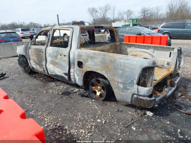 2023 RAM 1500 1C6SRFFTXPN696583 Photo 2
