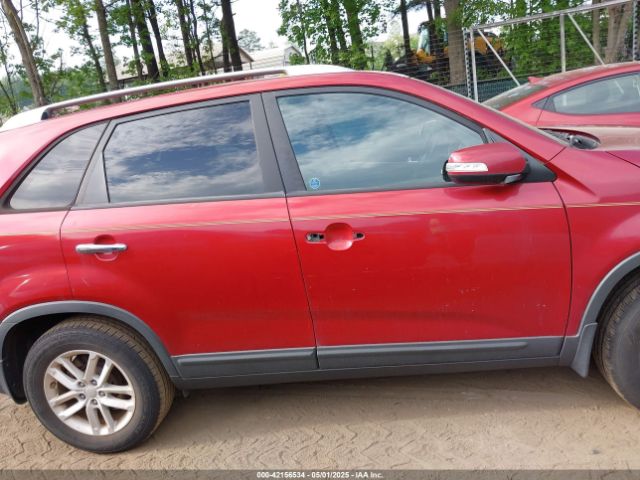 5XYKT3A66FG569118 KIA SORENTO LX