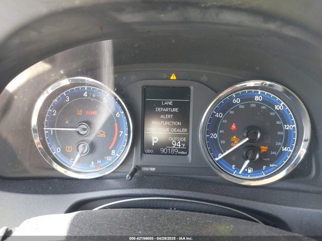 2T1BURHE4HC872460 Toyota COROLLA LE